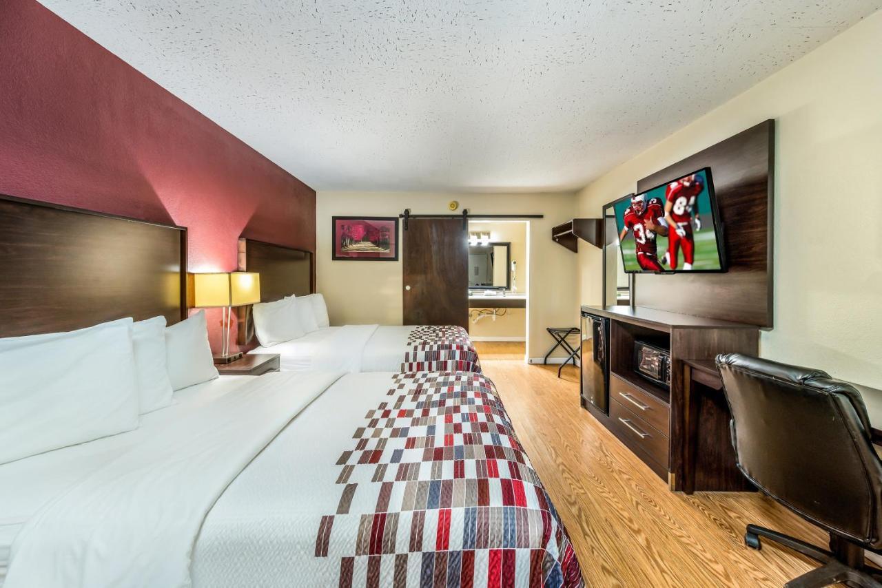 Red Roof Inn & Suites Wapakoneta Экстерьер фото