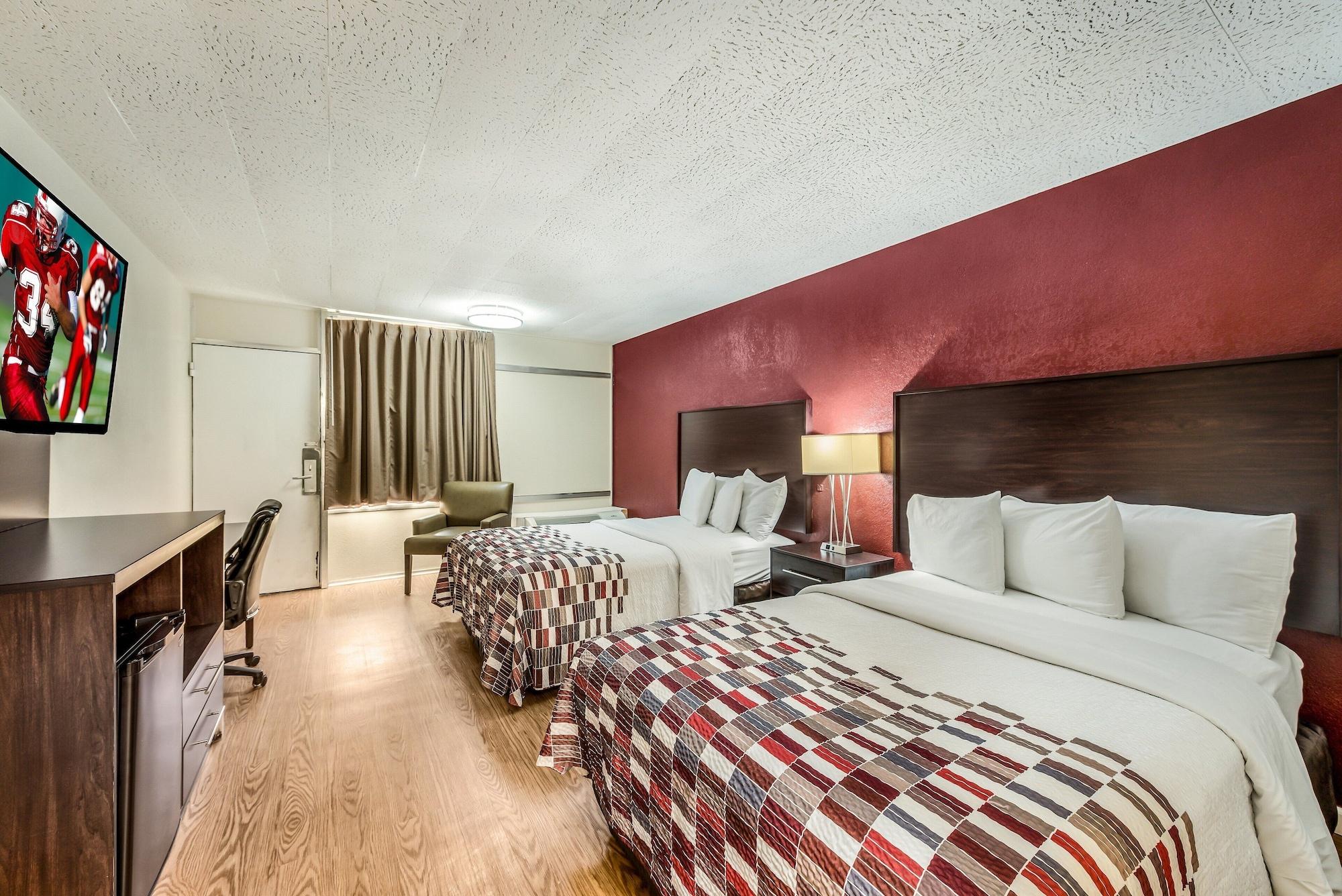 Red Roof Inn & Suites Wapakoneta Экстерьер фото