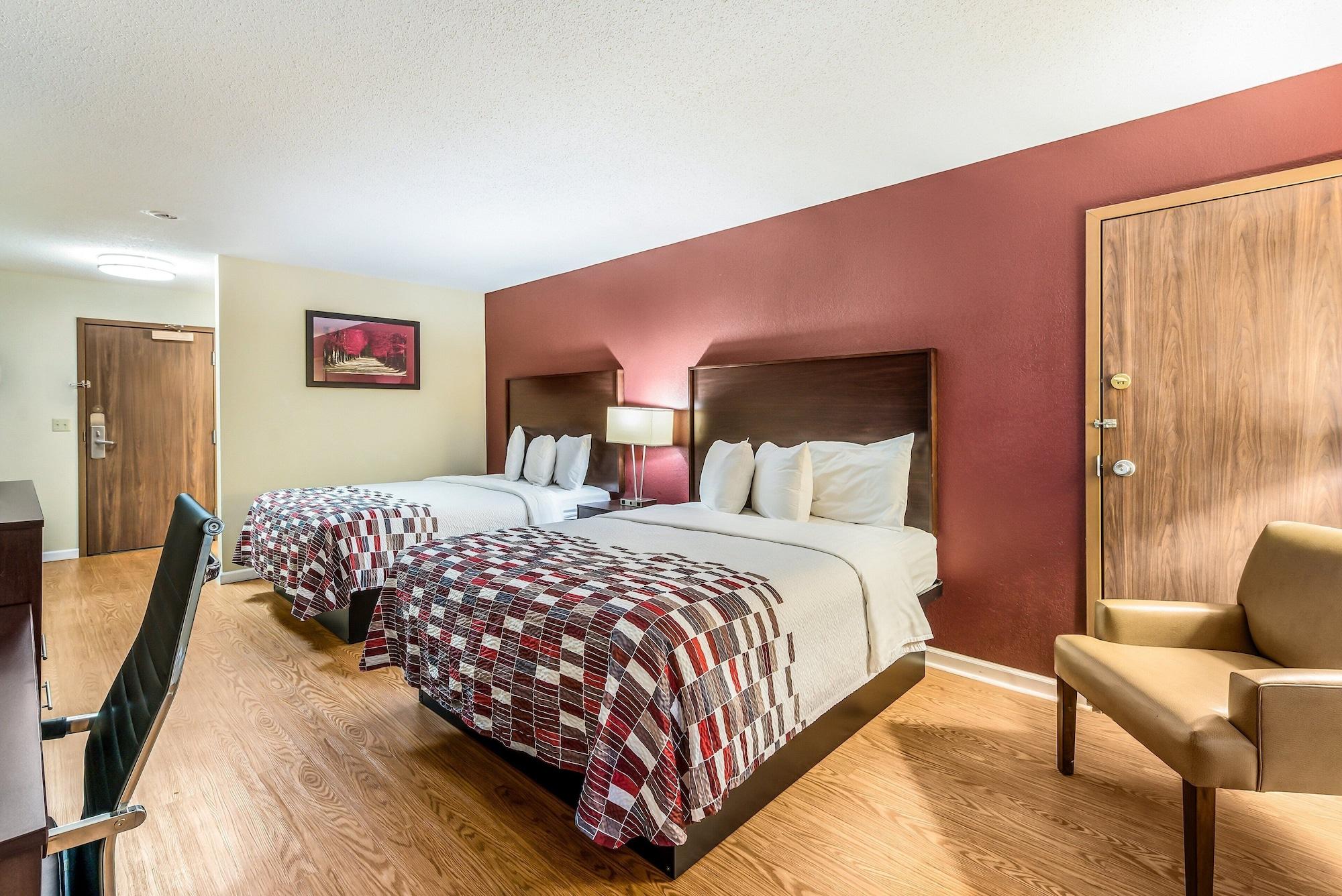 Red Roof Inn & Suites Wapakoneta Экстерьер фото