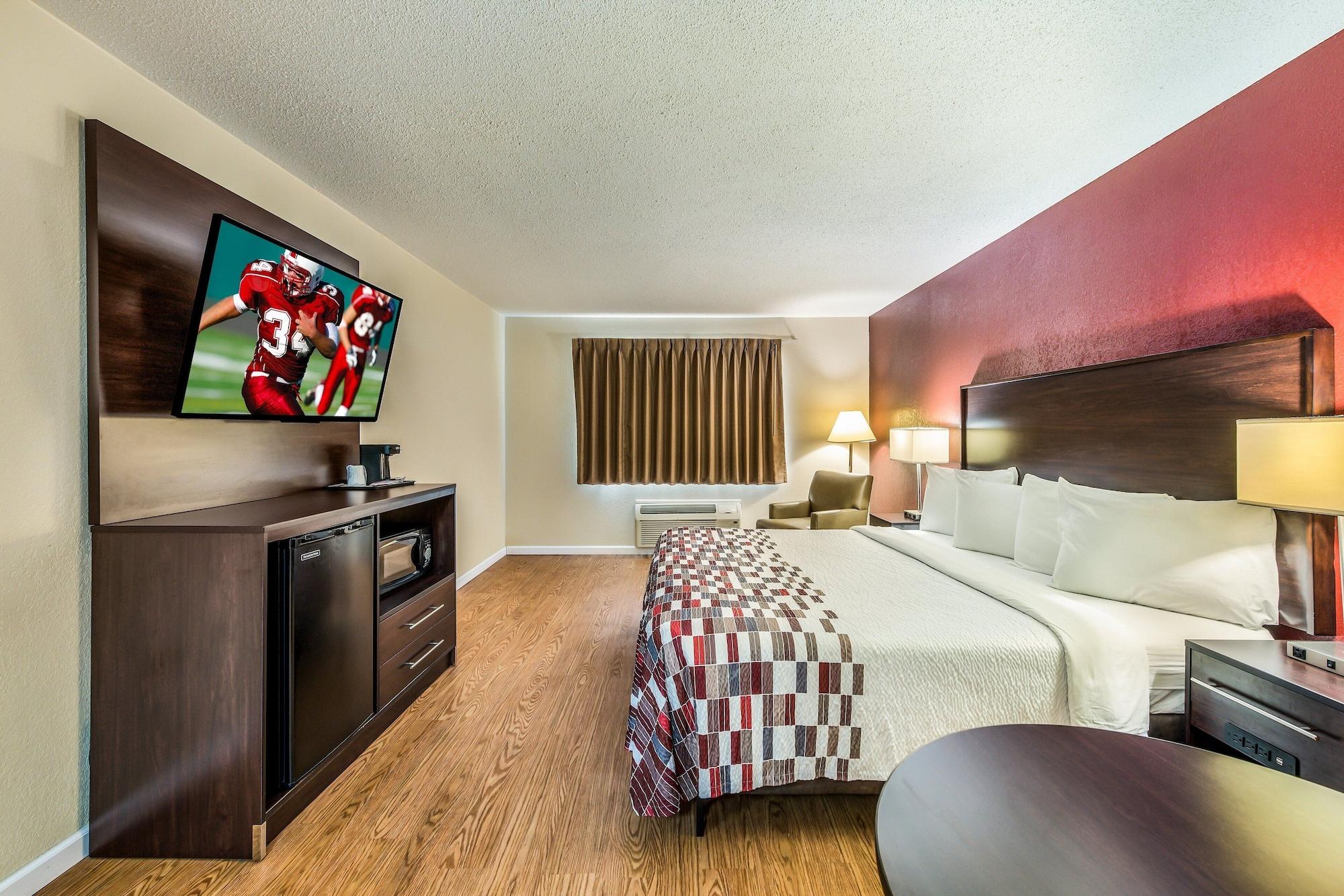 Red Roof Inn & Suites Wapakoneta Экстерьер фото